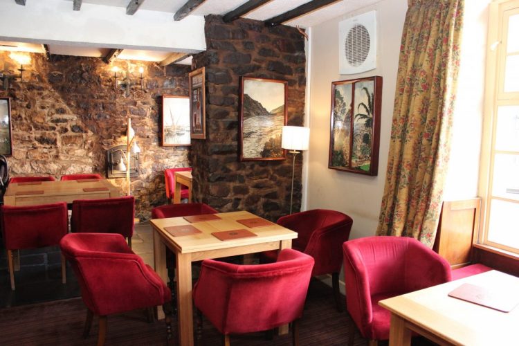 Old Kings Arms interior