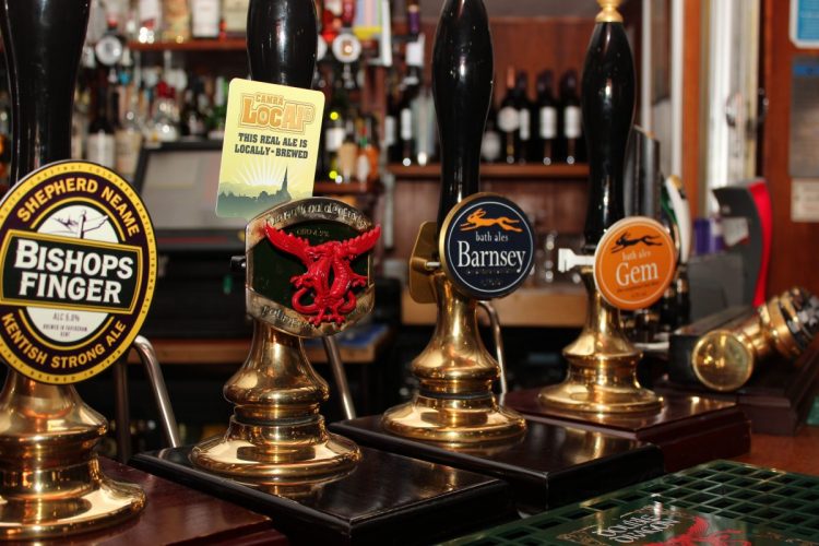 Old Kings Arms taps